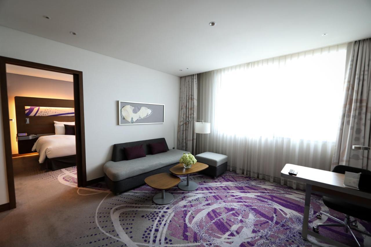 Novotel Ambassador Suwon Ngoại thất bức ảnh